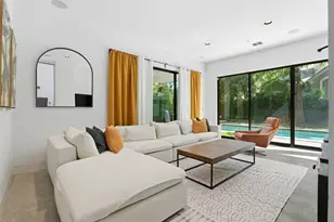 2412 Helena St, Houston, TX 77006 - Photo 19
