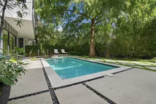 2412 Helena St, Houston, TX 77006 - Photo 21