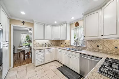 3614 Garden Lake Drive, Kingwood, TX 77339 - Photo 9