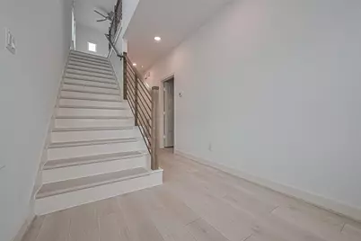 8913 Grovner Place, Houston, TX 77055 - Photo 27