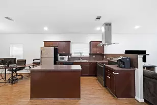 4528 Mayflower St, Houston, TX 77051 - Photo 7