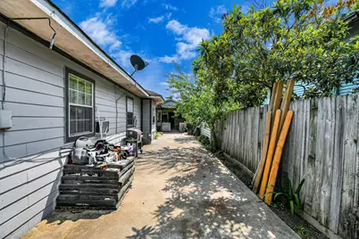 7908 John Street, Houston, TX 77012 - Photo 5
