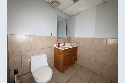 2036 Avenue F, Bay City, TX 77414 - Photo 17