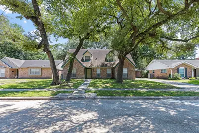 915 Chantilly Lane, Houston, TX 77018 - Photo 1