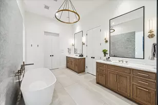 1310 Story St, Houston, TX 77055 - Photo 17