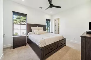 1310 Story St, Houston, TX 77055 - Photo 25