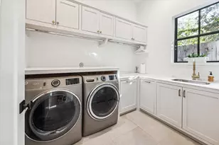 1310 Story St, Houston, TX 77055 - Photo 21