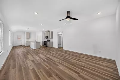 5206 Purple Beebalm Lane, Houston, TX 77048 - Photo 5