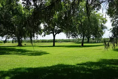 400 Pony Trail, Angleton, TX 77515 - Photo 5