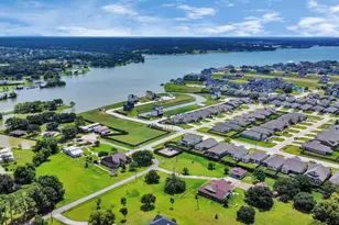 13095 Clear View Dr, Willis, TX 77318 - Photo 35