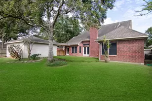 15118 Greenleaf Ln, Houston, TX 77062 - Photo 29