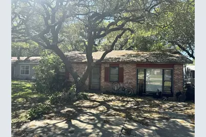 231 N 7th Street, Aransas Pass, TX 78336 - Photo 3