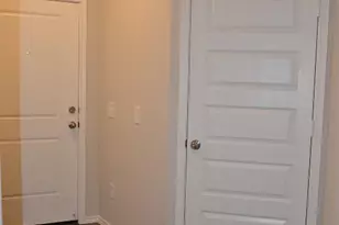 10724 Lavender Cotton Ln, Houston, TX 77016 - Photo 3