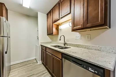 1860 White Oak Drive #245, Houston, TX 77009 - Photo 15