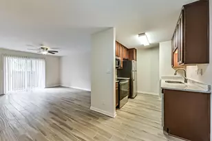 1860 White Oak Dr, Houston, TX 77009 - Photo 5