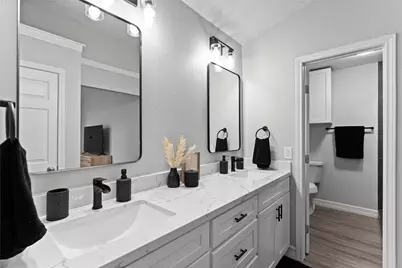 17 S Greenbud Court, The Woodlands, TX 77380 - Photo 13