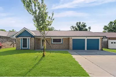 2562 Kevin Lane, Houston, TX 77043 - Photo 1
