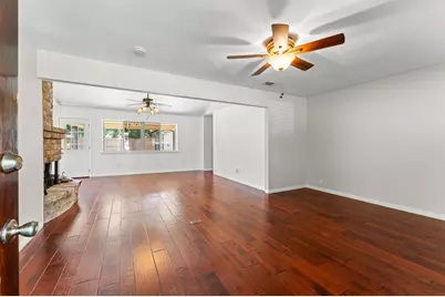 2562 Kevin Lane, Houston, TX 77043 - Photo 3