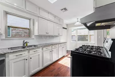 2562 Kevin Lane, Houston, TX 77043 - Photo 5