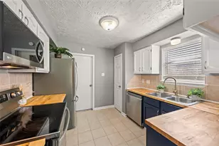 318 Bay Ridge Dr, League City, TX 77573 - Photo 13