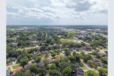 318 Bayridge Drive, League City, TX 77573 - Photo 33