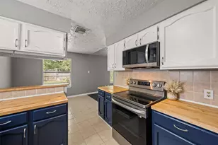 318 Bay Ridge Dr, League City, TX 77573 - Photo 15