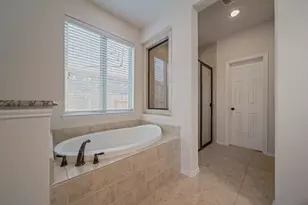 8115 Spreadwing St, Conroe, TX 77385 - Photo 29