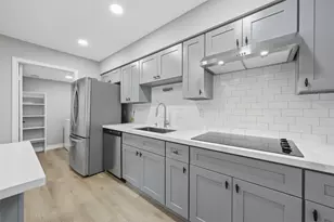 9261 Westwood Village Dr, Houston, TX 77036 - Photo 15