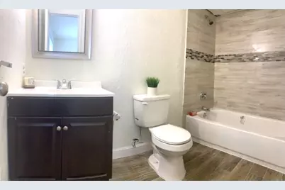 14406 Flair Drive, Houston, TX 77049 - Photo 9