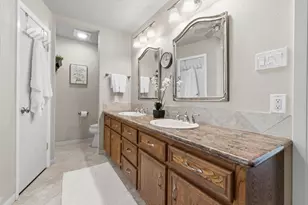 17 Greenridge Forest Dr, The Woodlands, TX 77381 - Photo 29