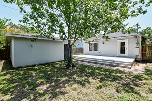 1121 E 14th St, Houston, TX 77009 - Photo 33