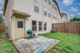 1718 Redwing Ridge Dr, Houston, TX 77009 - Photo 23