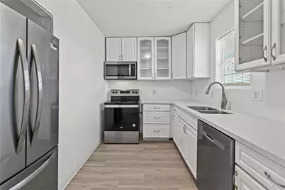 317-319 E B Street, La Porte, TX 77571 - Photo 13