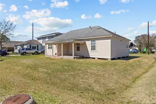 317-319 E B St, La Porte, TX 77571 - Photo 21