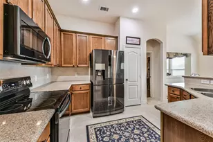 4055 Bentwood Dr, Dickinson, TX 77539 - Photo 9