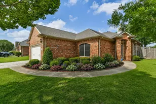 4055 Bentwood Dr, Dickinson, TX 77539 - Photo 1