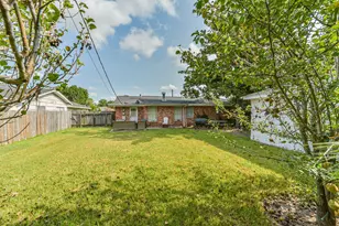 4903 Heatherbloom Dr, Houston, TX 77045 - Photo 29