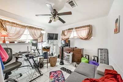 4903 Heatherbloom Drive, Houston, TX 77045 - Photo 27