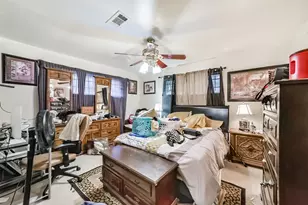 4903 Heatherbloom Dr, Houston, TX 77045 - Photo 19