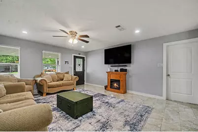 4818 27th Street, Dickinson, TX 77539 - Photo 5