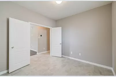 9835 Mills Field Drive, Houston, TX 77070 - Photo 15