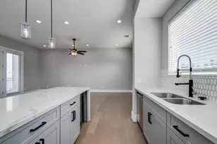 2407 Anita St, Houston, TX 77004 - Photo 13