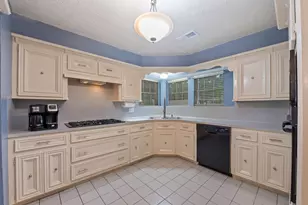 9719 Godstone Ln, Spring, TX 77379 - Photo 7