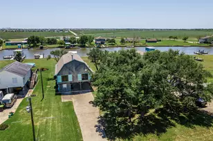 1981 County Rd 291, Sargent, TX 77414 - Photo 3