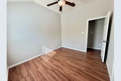 11807 Green Colling Park Drive, Houston, TX 77047 - Photo 25