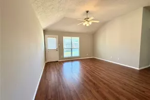 11807 Green Colling Park Dr, Houston, TX 77047 - Photo 13