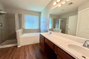 11807 Green Colling Park Dr, Houston, TX 77047 - Photo 17