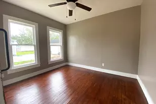 513 E Bernard St, West Columbia, TX 77486 - Photo 7