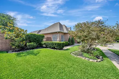 1907 Carriage Brook Way, Houston, TX 77062 - Photo 3