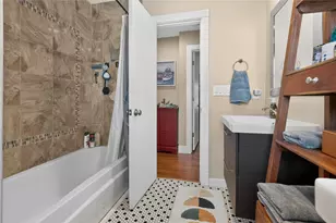 1918 Huge Oaks St, Houston, TX 77055 - Photo 35
